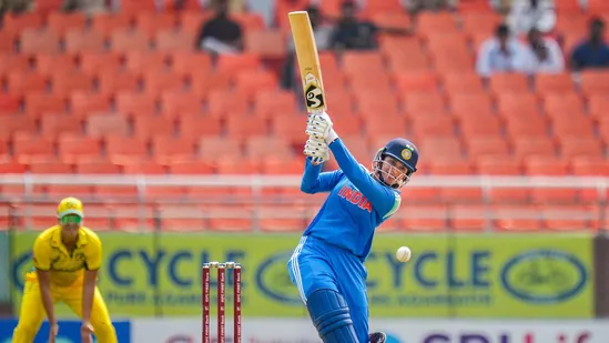 Smriti Mandhana Century vs Australia ODI 2025: स्मृति मंधाना का धमाका, ऑस्ट्रेलिया की सबसे बड़ी हार