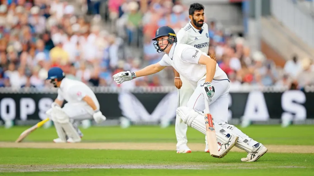 IND vs ENG 4th Test: मैनचेस्टर में बारिश से पलटेगा मैच का पासा, टीम इंडिया हार से बच पाएगी या नहीं? जानिए पूरा हाल