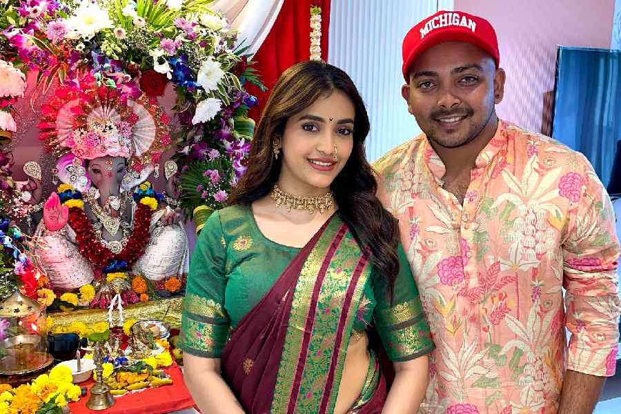 Prithvi Shaw Akriti Agarwal Relationship: पृथ्वी शॉ संग दिखीं इंटरनेट सेंसेशन आकृति अग्रवाल, तस्वीरों ने उड़ाए सोशल मीडिया पर होश