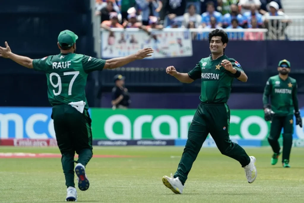 Pakistan vs Afghanistan T20 2025: सलमान आगा और हरीस रऊफ का जलवा, पाकिस्तान ने अफगानिस्तान को रौंदा