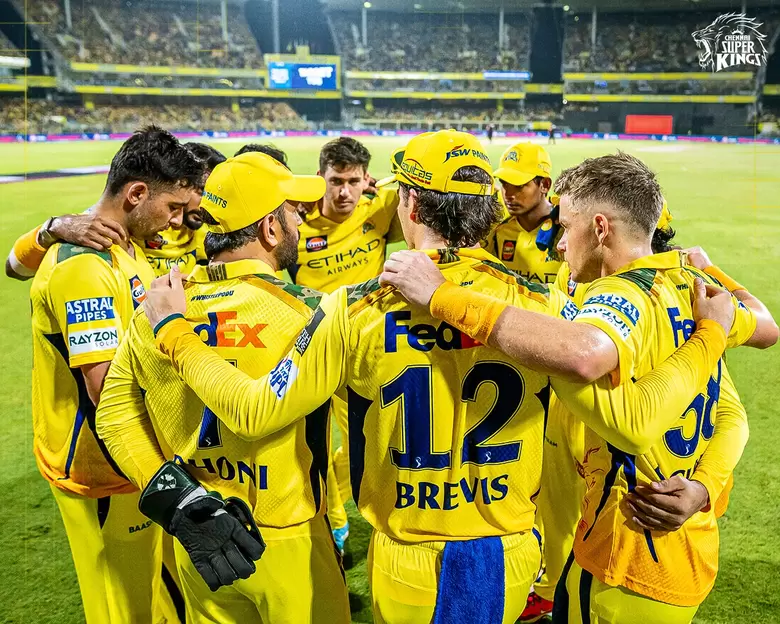 IPL 2026 CSK का बड़ा धमाका, 10 खिलाड़ियों को मिलेगा बाहर का रास्ता, 40 करोड़ लेकर ऑक्शन में उतरेगी टीम